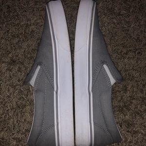 Women’s gray vans